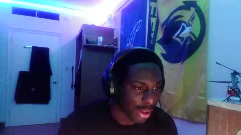 shugar_daddy11 online show from April 13, 2:01 am