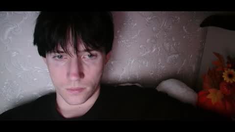 Snapshot of shy_matthew chatting on October 28, 1:19 am Matthew online show from October 28, 1:19 am