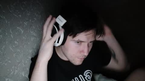 Snapshot of shy_matthew chatting on September 19, 1:50 am Matthew online show from September 19, 1:50 am