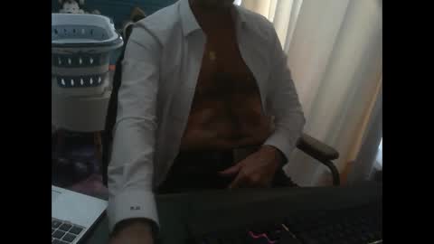 shyfrenchcock online show from November 4, 2:18 pm