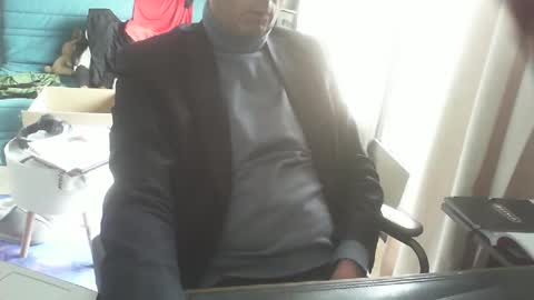 shyfrenchcock online show from March 10, 1:10 pm