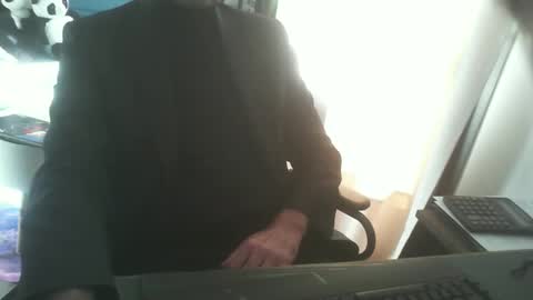 shyfrenchcock online show from December 9, 9:49 am