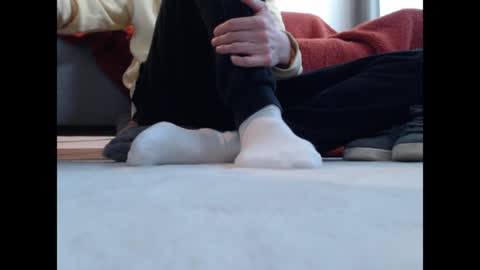 shywhitesocks online show from April 21, 4:24 pm
