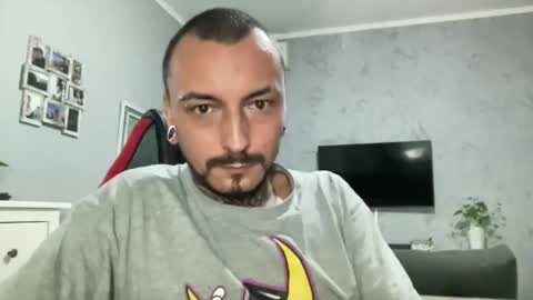 Snapshot of sidvicious23cm chatting on October 23, 5:27 pm sidvicious23cm online show from October 23, 5:27 pm