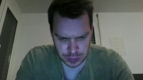 sillas1234 online show from December 28, 4:41 pm