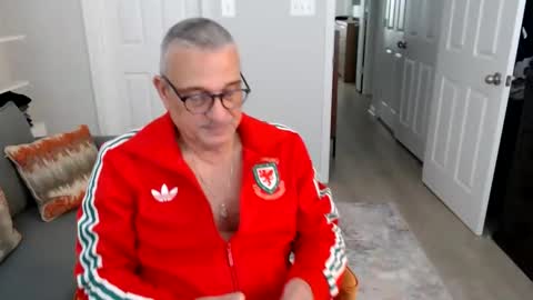 silveroli187 online show from May 2, 5:59 pm