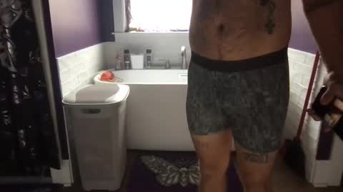 simi136 online show from October 27, 5:37 pm