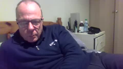 simon56691 online show from March 12, 7:06 pm
