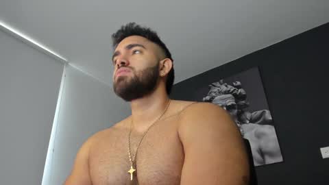 simon_leon01 online show from January 19, 4:14 pm