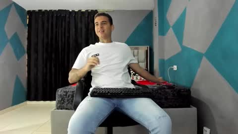 SIMON KELER online show from January 28, 5:03 pm