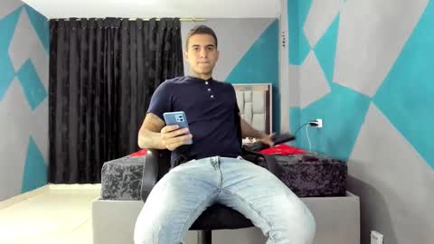 SIMON KELER online show from January 28, 12:47 am