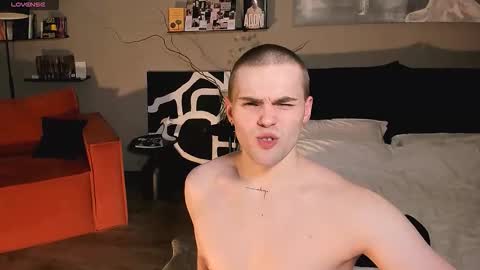 Simon online show from February 5, 8:16 pm