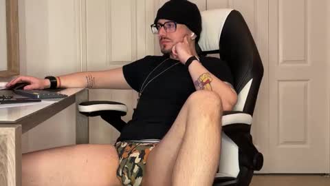 Sir Daddy McQween online show from January 10, 12:27 am