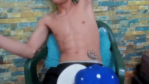 Snapshot of sirryant chatting on December 22, 10:25 pm SIR RYANT online show from December 22, 10:25 pm