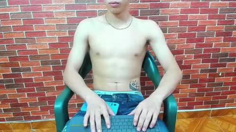 Snapshot of sirryant chatting on February 18, 2:59 pm SIR RYANT online show from February 18, 2:59 pm