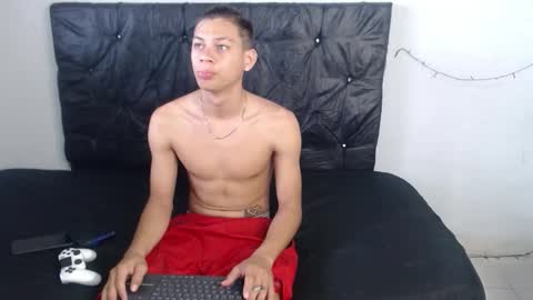 Snapshot of sirryant chatting on October 12, 2:44 pm SIR RYANT online show from October 12, 2:44 pm