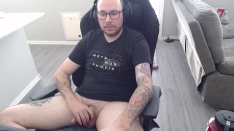 Snapshot of sirscotty831 chatting on December 24, 7:00 pm Sir Scotty online show from December 24, 7:00 pm