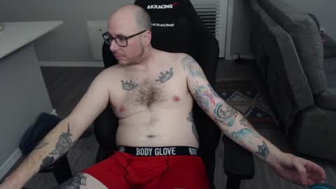 Snapshot of sirscotty831 chatting on January 13, 1:23 am Sir Scotty online show from January 13, 1:23 am