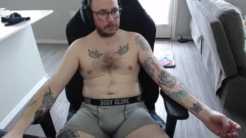 Snapshot of sirscotty831 chatting on February 9, 11:04 pm Sir Scotty online show from February 9, 11:04 pm