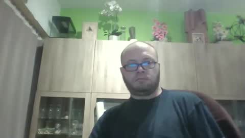 sixten113 online show from April 7, 5:29 am