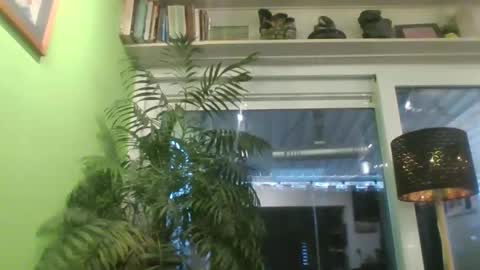 sixten19795 online show from December 18, 7:59 am