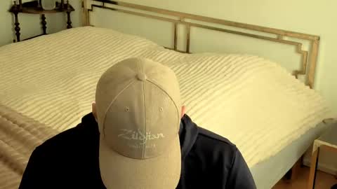 skatejocke online show from April 19, 3:00 pm