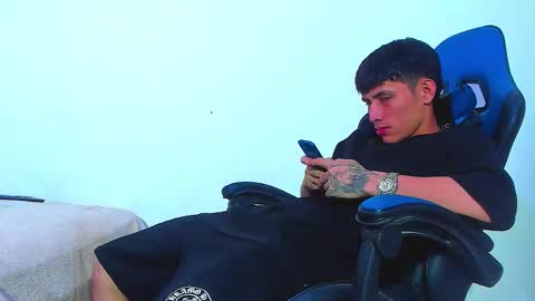 skinny marked online show from December 19, 11:45 pm