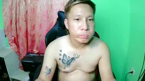Snapshot of sky1441 chatting on October 23, 7:56 am sky1441 online show from October 23, 7:56 am
