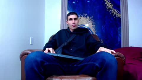 Skyler online show from April 18, 8:42 pm