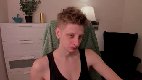 Andy online show from December 5, 8:49 pm