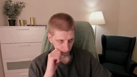 Andy online show from April 11, 8:23 pm