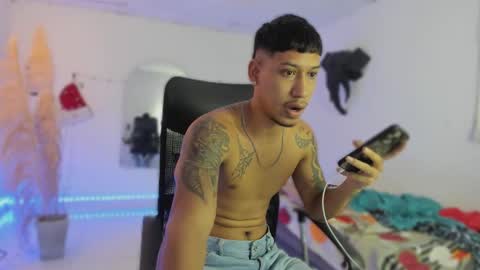 slim_master12 online show from December 13, 11:11 pm