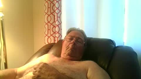 slippery_duck online show from September 25, 2:38 pm