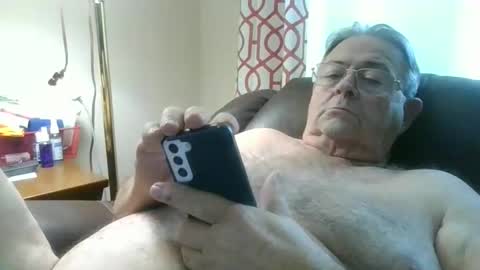 slippery_duck online show from December 21, 2:04 pm