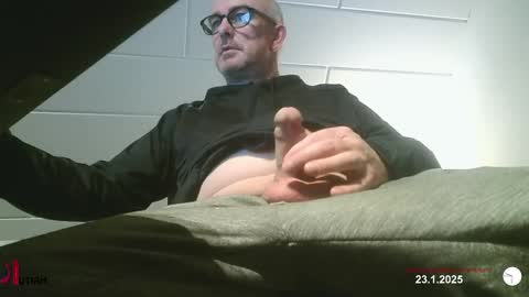 Snapshot of slutiam chatting on January 26, 8:45 pm  SLUTIAM   online show from January 26, 8:45 pm