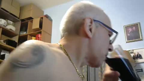 sluttyslave81 online show from January 23, 7:32 am