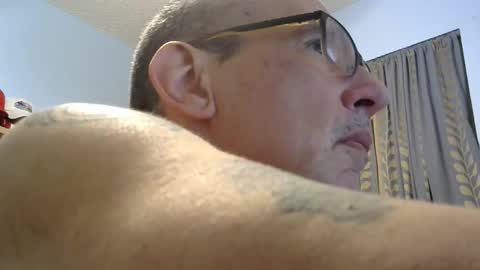 sluttyslave81 online show from April 1, 6:26 am