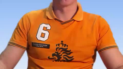 Snapshot of slvbcn75 chatting on October 5, 10:47 pm slvbcn75 online show from October 5, 10:47 pm