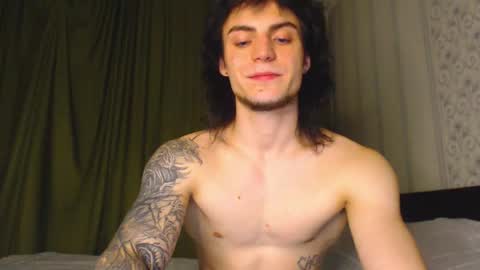 Gus online show from November 11, 6:13 pm