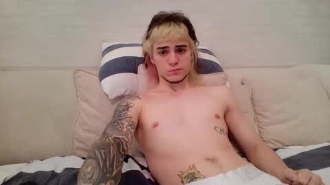 Gus online show from September 25, 9:19 am