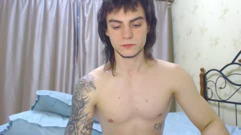 Gus online show from October 8, 6:23 pm