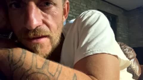 smallpackage1983 online show from May 15, 6:43 am