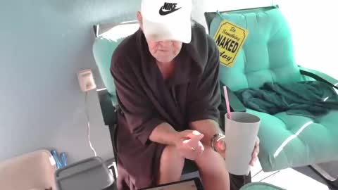 Daddy online show from December 15, 4:04 pm