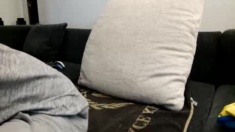 Smokeandwatching online show from January 19, 6:32 pm