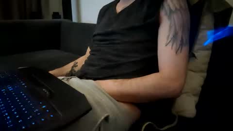 Smokeandwatching online show from February 22, 9:21 pm