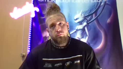 smoke online show from March 31, 3:47 pm