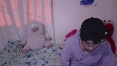 Snapshot of smoker00teddybear chatting on March 8, 7:35 am teddy online show from March 8, 7:35 am