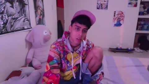 Snapshot of smoker00teddybear chatting on December 7, 7:05 am teddy online show from December 7, 7:05 am