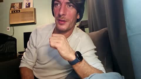 Snackyyyy online show from February 28, 2:21 am