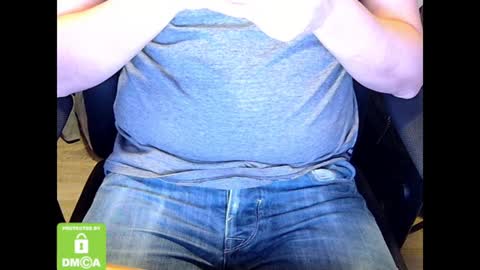 Sneakybill online show from December 29, 5:44 pm